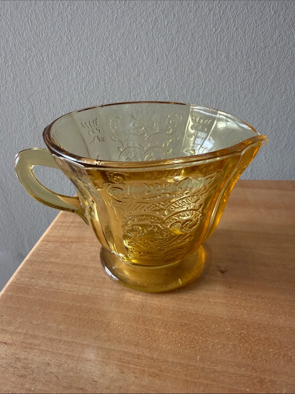 Vintage Federal Amber Glass Creamer Pitcher - Decorative Serveware